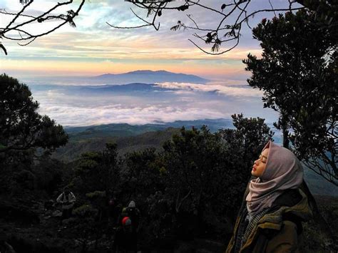 Jalan jeruk bonteng, dusun secatuhu, desa wisata cibuntu, pasawahan, seda. 10 Tempat Wisata di Kuningan Terbaru yang Lagi Hits