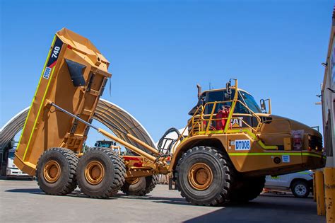 Caterpillar 740 Articulated Dump Truck Dt008 Plantman