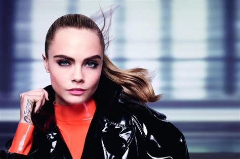Cara Delevingne Goes On The Run For Rimmel