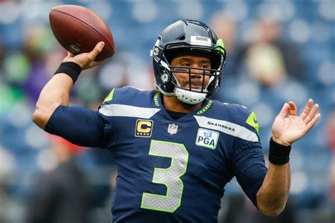 The official instagram of the seattle seahawks. RUSSELL WILSON RE-SIGNS WITH SEAHAWKS BECOMES HIGHEST PAID ...