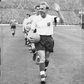 Plaque unveiled at Wolves legend Billy Wright's childhood home in ...