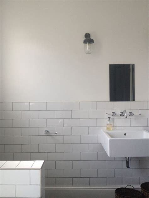 Subway tiles // white bathroom // modern bathroom | Modern bathroom, White bathroom, Bathroom