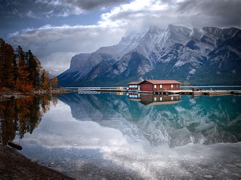 Most Beautiful Lakes in the World - Photos - Condé Nast Traveler