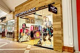 Lorna Jane store by SI Retail at Sherman Oaks USA | Shop fittings ...