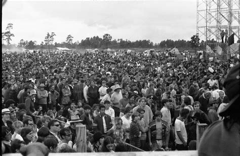 From the palm beach pop festival short. Black & White Photographs of The 1969 Palm Beach Pop Festival ~ vintage everyday