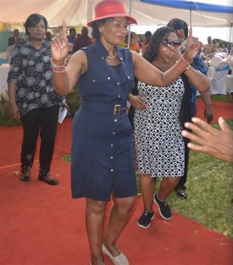 First Lady ‘chill Out With Malawi Women In Mbcs Zokonda Amayi Macheza