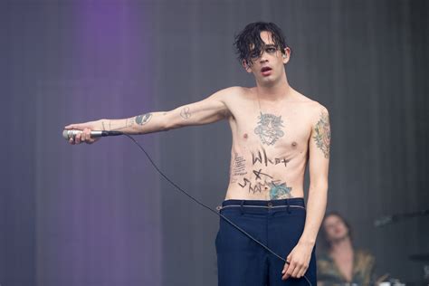 The 1975 Frontman Apologizes For Misogyny In Rap Remarks
