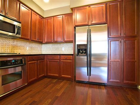 Oak Kitchen Cabinets Pictures Ideas U0026 Tips From Hgtv Hgtv Baby
