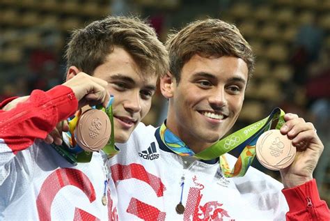 Tom daley, 18, has emerged as a diving prodigy in britain in recent years, but many are looking for him to deliver in an event long dominated by china. Mum upset photos of synchro diving 'pair' crop out her son ...