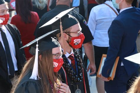 Mask Wearing Graduates Participate In Suu Commencement One Of The Few