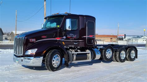 Paccar Powered New 579 Peterbilt Of Sioux Falls