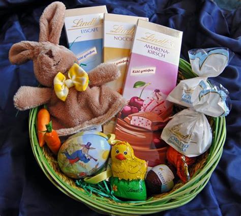 Whisk the remaining dry ingredients together in a mixing bowl. German Easter Candy and Eggs - Home - Schnitzelbahn - Food ...