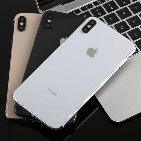 Iphone xs and iphone xs max changes all this. IPhone XS Max model with color screen.