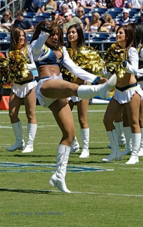 Pin By Fredrick Burns On Los Angeles Chargers Cheerleaders Hottest Nfl Cheerleaders Sexy
