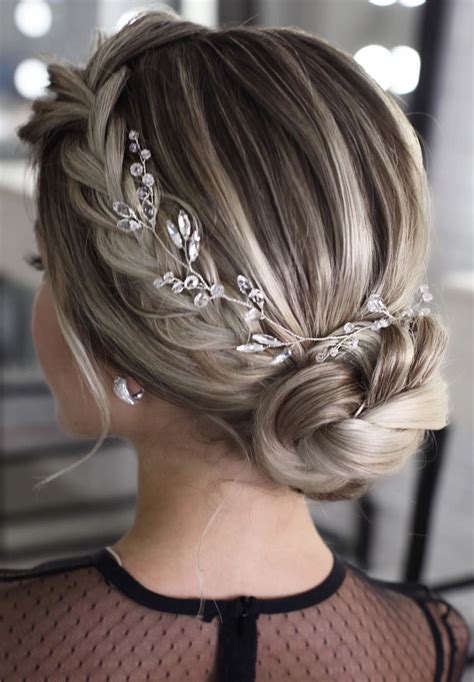 Stylish And Chic Wedding Half Updos For Thin Hair For Long Hair