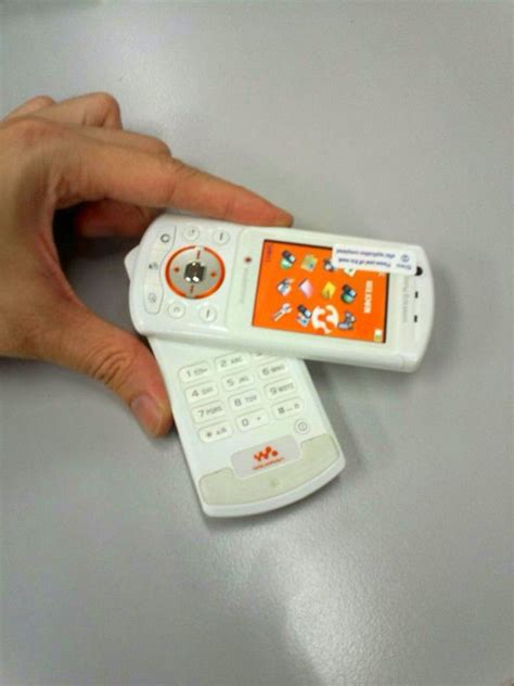Jualan profesional semua jenis aksesori telefon bimbit jenama, kes telefon bimbit, konsesi harga, jaminan kualiti! Handphone Klasik Telefon Bimbit Lama - kedai online