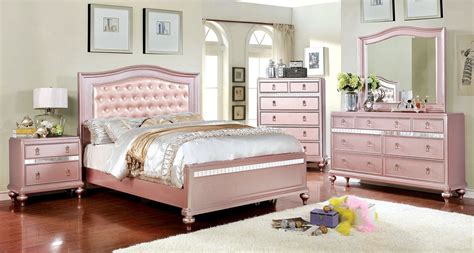 Pin By Linda Young On Room Stuff Bedroom Set Rose Gold Bedroom Gold