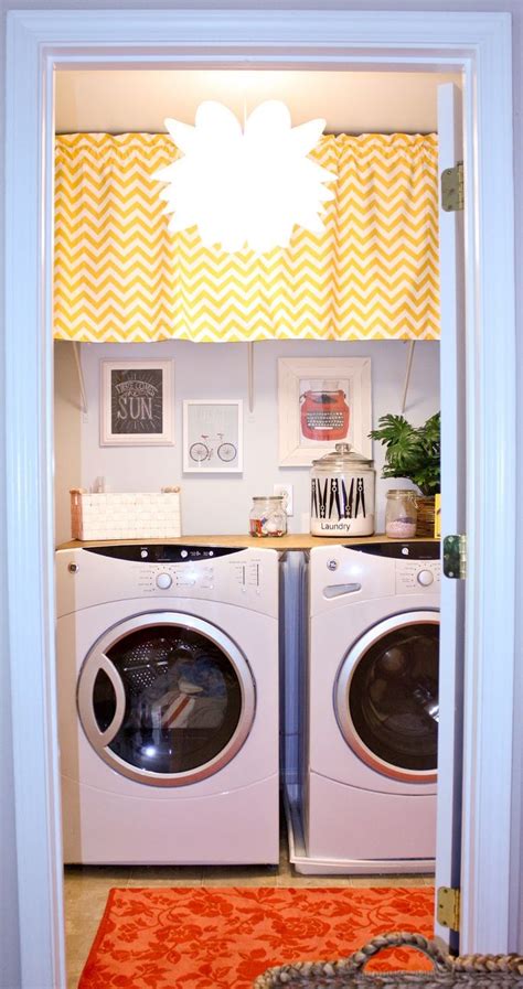 20 Tutorials And Tips Not To Miss Tiny Laundry Rooms Laundry Room