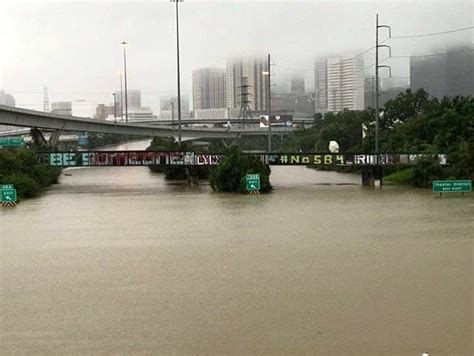 Incredible Photos As Hurricane Harvey Hits Houston Especially Hard