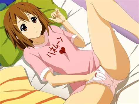 Minarui Hirasawa Yui K On Highres 1girl Bed Bed Sheet Breasts