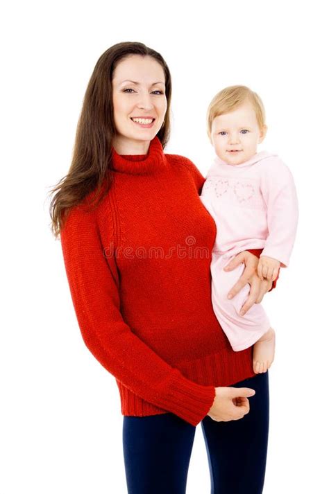 Mamá Y El Pequeño Bebé Familia Feliz Foto De Archivo Imagen De