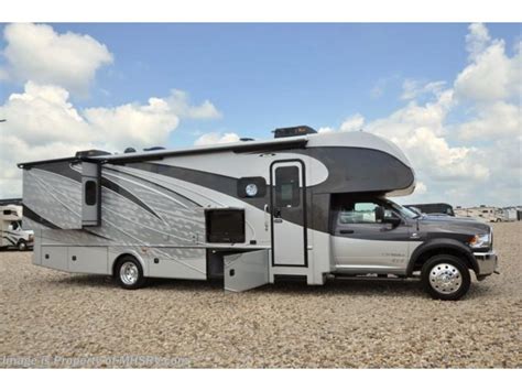 2018 Dynamax Corp Isata 5 Series 36ds 4x4 Super C Rv For Sale Wking