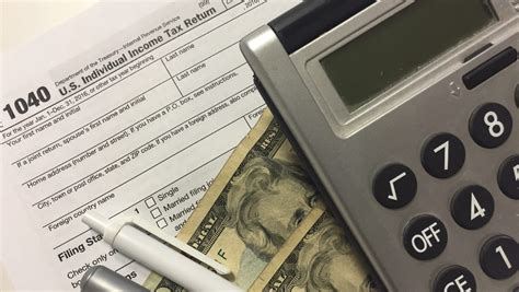 irs has begun accepting tax returns 6 things early filers need to know