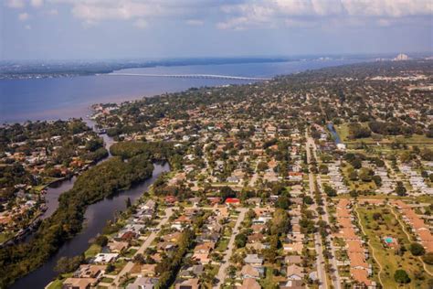 15 Pros And Cons Of Living In Cape Coral Florida Retirepedia