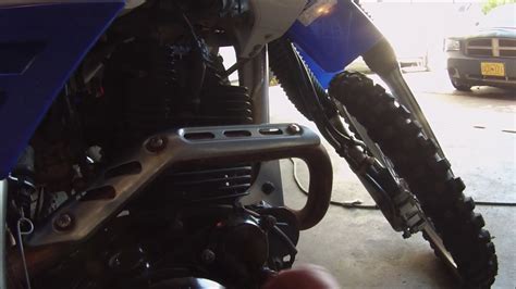 The yamaha r6 is a 600cc class sport bike, but technically has 599cc's so that they may be used for races requiring bikes to be under 600cc. Oil Change 2007 Yamaha XT225 - YouTube