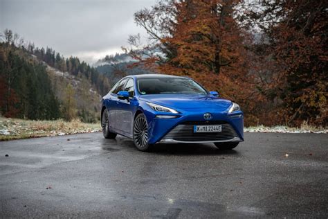 Toyota Mirai Ii Test Fahrbericht Review Autoscout24