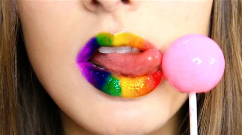 Diy Lipstick Out Of Lollipops Diy Lipstick Lollipop Lips Lollipops Diy