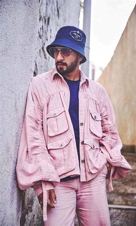 Akshay Kumar Looks Dapper In A Pair Of Pink Slipon Sneakers From