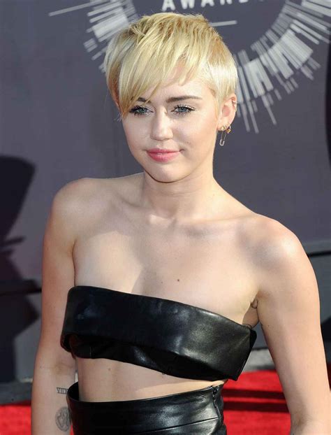 miley cyrus 2015 mtv video music awards in inglewood
