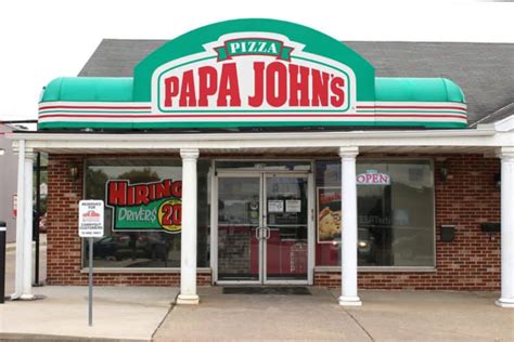 Papa John S Pizza Size And Price How Many Pizzas Do I Order