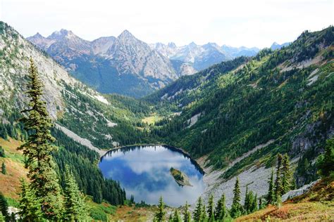 15 Epic Hikes In North Cascades National Park 1 To Skip