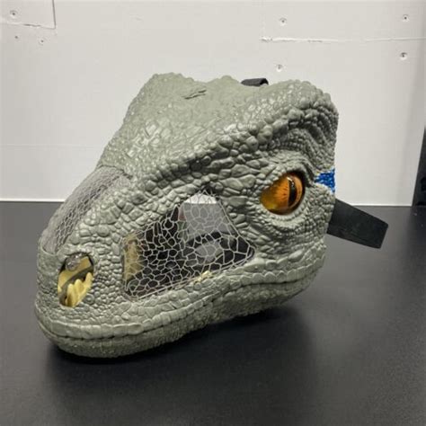 Jurassic World Velociraptor Blue Chomp N Roar Electronic Mask With