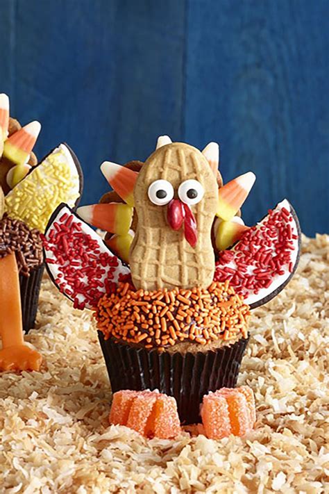 12 easy thanksgiving cupcakes cute decorating ideas and recipes for thanksgiving cupcakes