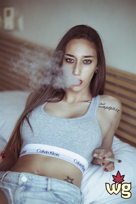 January Weed Girls Sexy Girls Smoking Weed