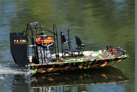 Aquacrafts Brushless Electric Rtr Airboat The Cajun Commander Rc Driver