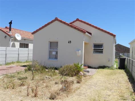 Bank repossessed houses for sale. FNB Repossessed 3 Bedroom House for Sale For Sale in Cape ...