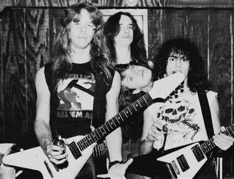 He grew up hunting, playing guitar, and was an ordinary quiet kid. Metallica | Thrashmetal, Klassiker, Messe