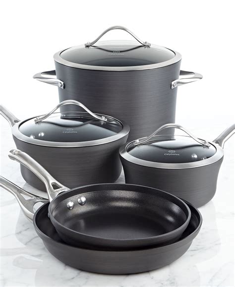 It's not recommended because teflon can flake off. Calphalon Contemporary Nonstick 8 Piece Cookware Set ...
