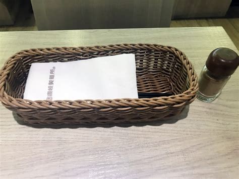 凱撒飯店連鎖（英語：caesar park hotels & resorts）為台灣的五星級飯店之一，也是台灣知名的旅館系統之一，由宏國關係事業經營。 目前凱撒飯店連鎖在台北市（中正區、內湖區、松山區）、新北市(新板特區). 台北車站葷素烏龍麵~讚岐製麵所(凱薩店) - 小品~就是愛旅行
