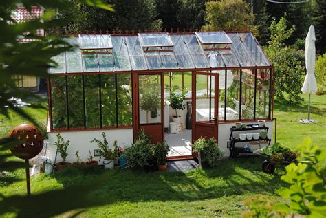 Grow Your Favorite Fruit In A Greenhouse 5 Easy Examples