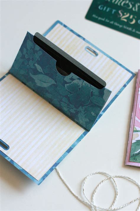DIY GIFT CARD HOLDER WITH CRICUT EXPLORE AIR 2 EVERYDAY JENNY