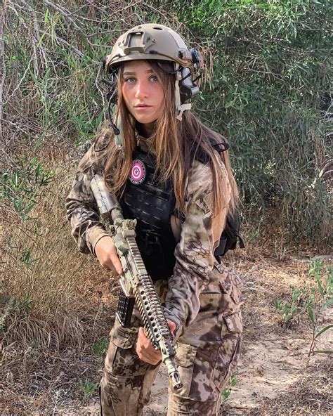 pin by dakx on airsoft wallpaper in 2020 airsoft army girl girl guns