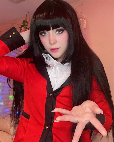 Yumeko Escaped From Kakegurui With This Great Cosplay Pledge Times