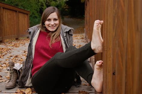The Joy Of Autumn Scrunchy Scrunchy Toes By Foot Portrait On Deviantart