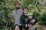 How parents bike with kids in Chicago safely | WBEZ Chicago