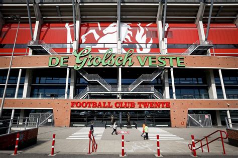 Twente won 20 direct matches.willem ii won 6 matches.11 matches ended in a draw.on average in direct matches both teams scored a 3.11 goals per match. Erik Velderman nieuwe directeur van FC Twente - NRC